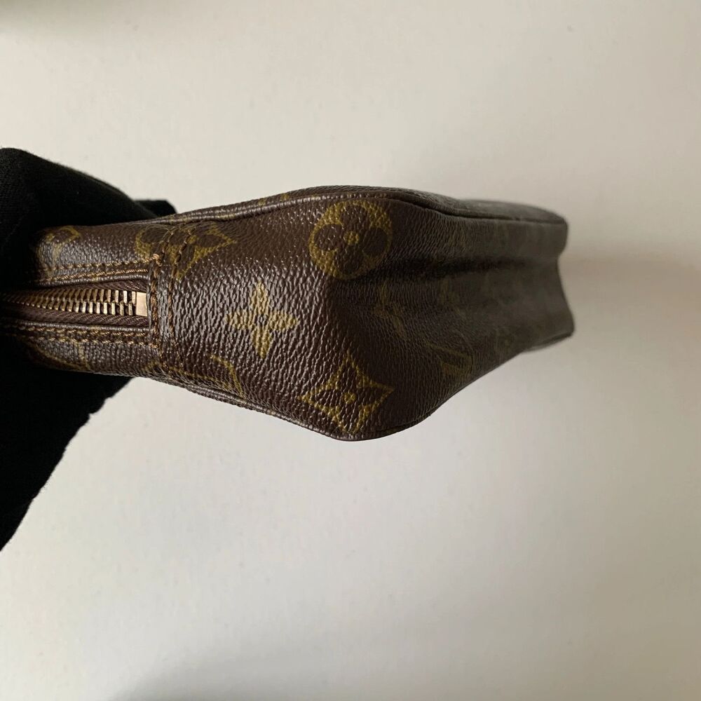 Louis Vuitton monogram Cosmetic Pouch trousse toilette 23 authentic with COA - Picture 6 of 8